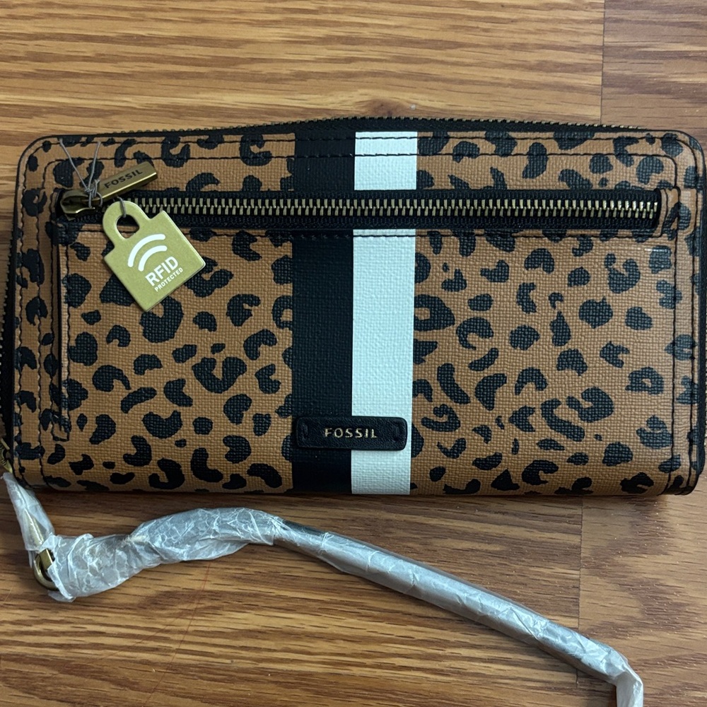 Fossil Brown and Black Animal Print Wallet